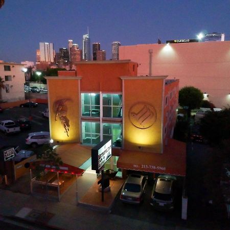 Metropolitan Inn & Suites Los Angeles Ngoại thất bức ảnh