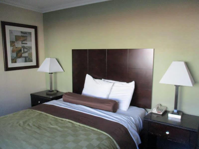 Metropolitan Inn & Suites Los Angeles Ngoại thất bức ảnh